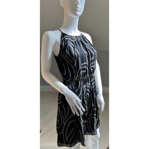 Banana Republic Women’s Black 100% Silk Dress Size 0 Petite Fit & Flare Keyhole